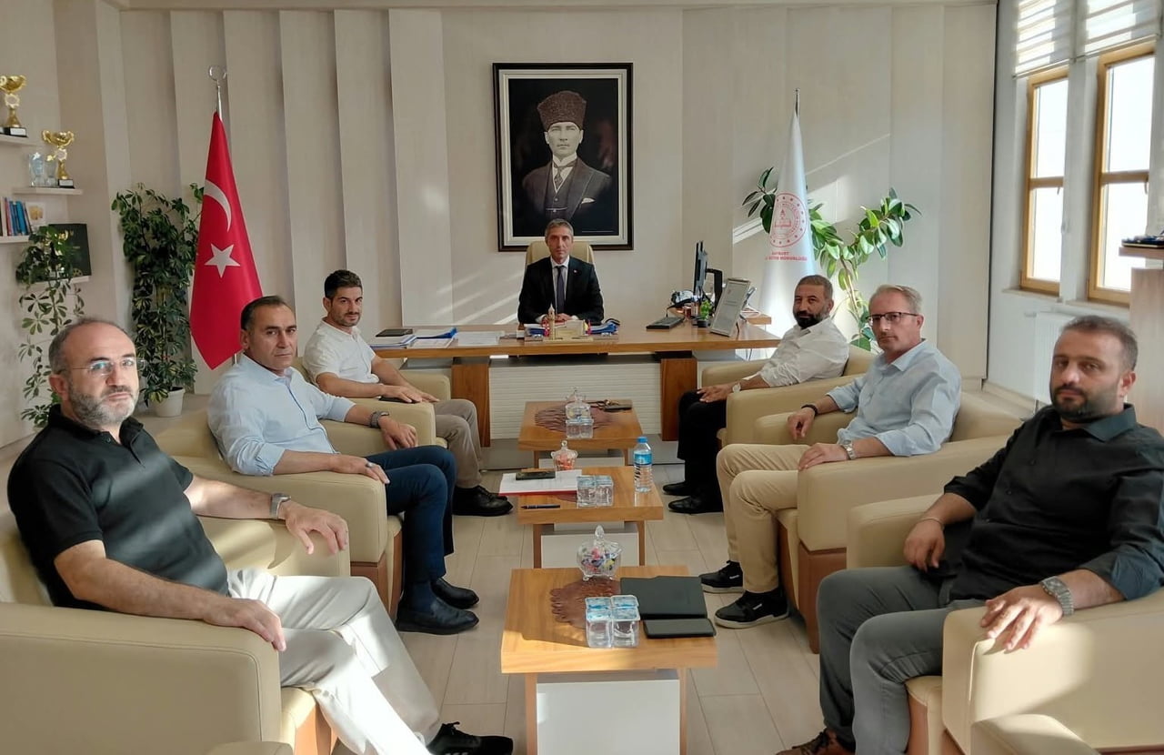 BAYBURT’TA 'EĞİTİME DESTEK PLATFORMU' TOPLANTISI GERÇEKLEŞTİRİLDİ