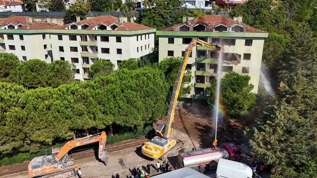BEYKOZ’DA SİTE ÖLÇEĞİNDE HAYATA GEÇİRİLEN İLK KENTSEL DÖNÜŞÜM UYGULAMASI OLAN 6 BLOK VE 115...