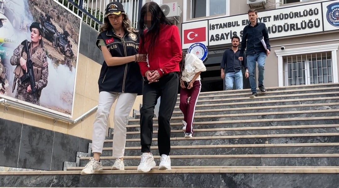 BEYLİKDÜZÜ’NDE 1 BUÇUK MİLYONLUK SOYGUNA SUÇÜSTÜ 3 ŞÜPHELİ YAKALANDI