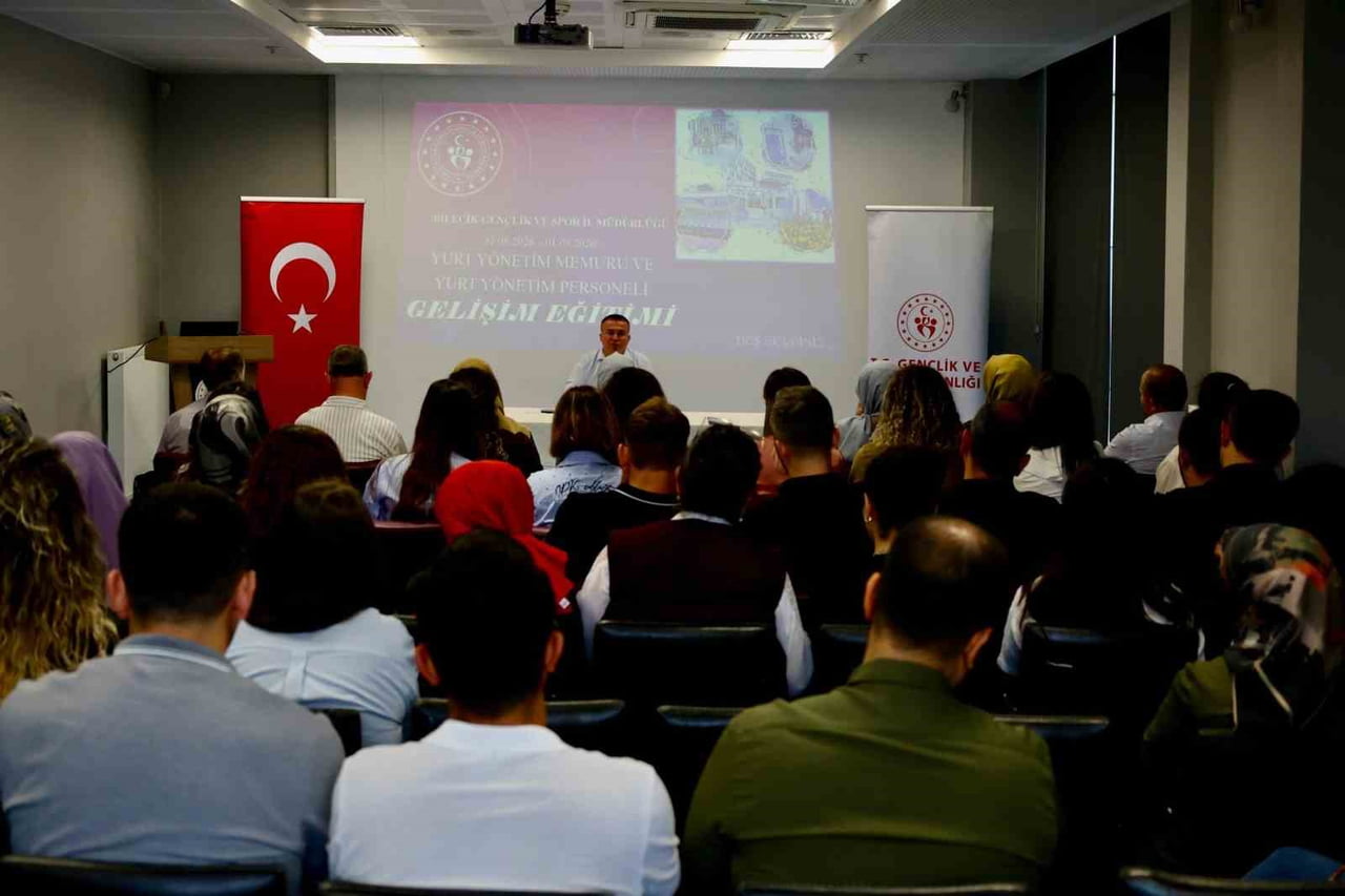 BİLECİK'TE ÜNİVERSİTE ÖNCESİ YURT YÖNETİM MEMURLARI VE YURT YÖNETİM PERSONELİNE...