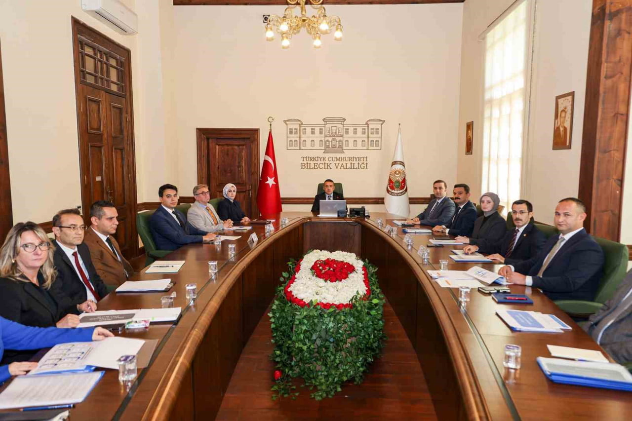 BİLECİK’TE SOSYAL YARDIM VAKIFLARININ PERFORMANSI MASAYA YATIRILDI