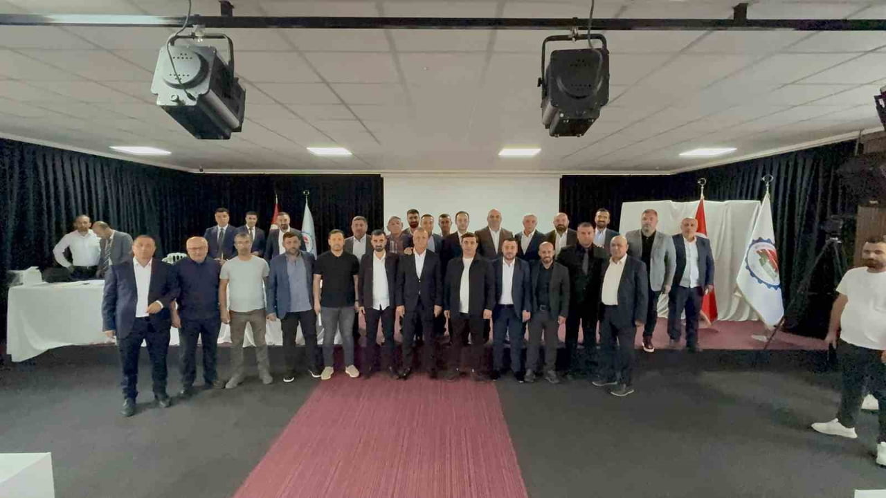 BİTLİS ORGANİZE SANAYİ BÖLGESİ’NİN (OSB) 1. OLAĞAN GENEL KURUL TOPLANTISI GERÇEKLEŞTİRİLİRKEN...