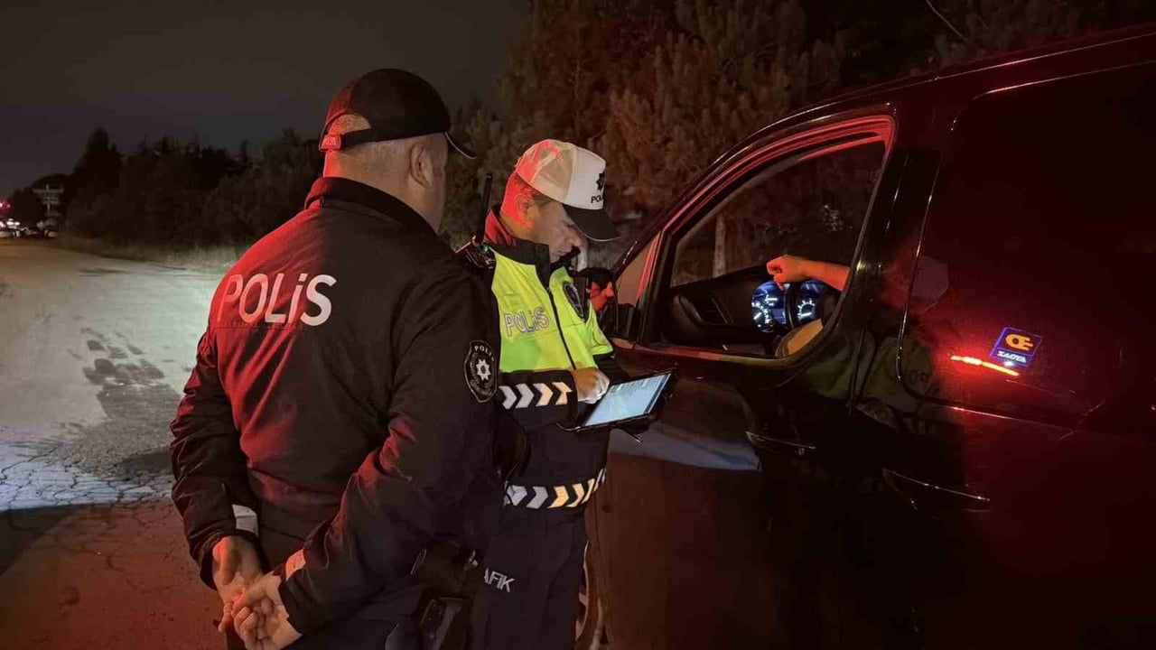 BOLU'DA POLİS VE JANDARMA EKİPLERİNCE 14-20 EYLÜL TARİHLERİ ARASINDA GERÇEKLEŞTİRİLEN TRAFİK...