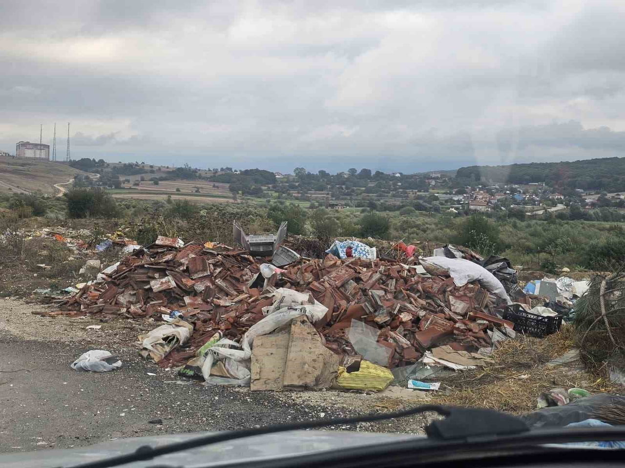 BOLU'DA YOLÇATI KÖYÜ GİRİŞİ İLE YUMRUKAYA GÜZERGAHI ARASINDA BULUNAN BAĞLANTI YOLU, KİMLİĞİ...