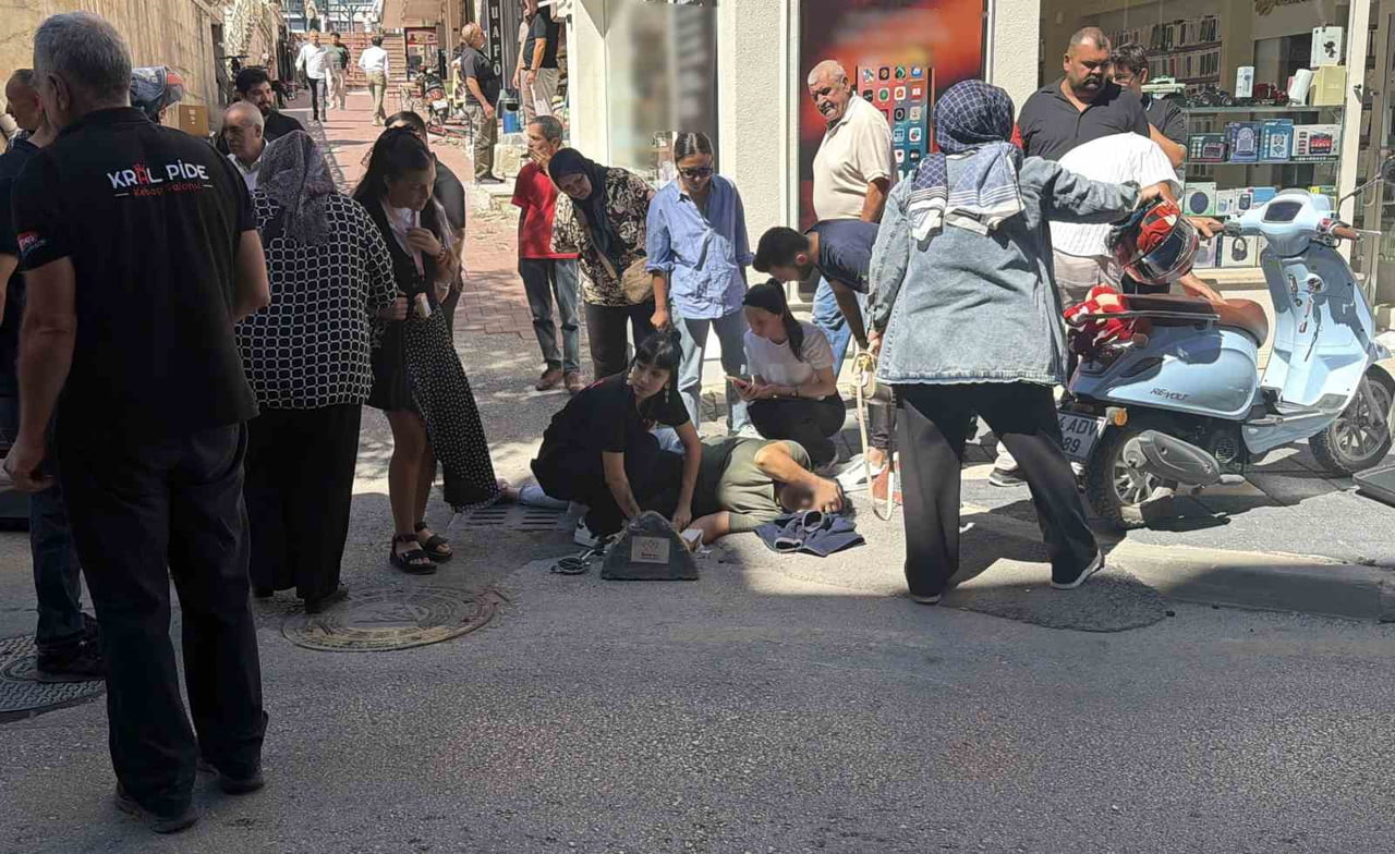 BOLU’DA MEYDANA GELEN MOTOSİKLET KAZASINDA YOLA SAVRULAN KADIN SÜRÜCÜ, YERDE ACI İÇİNDE KIVRANDI....