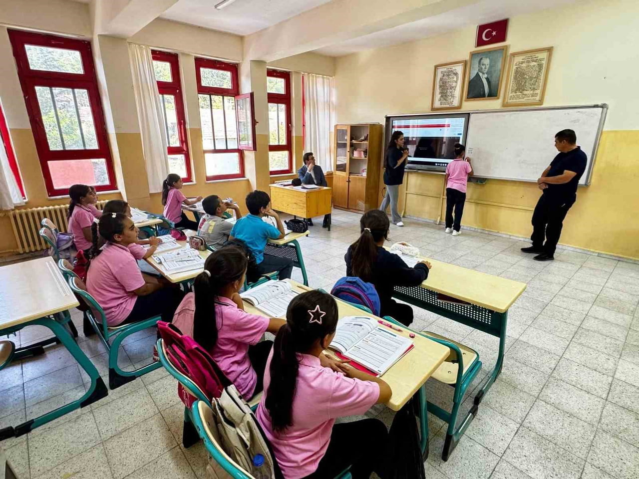 BOZDOĞAN KAYMAKAMI HÜSEYİN ŞAMİL SÖZEN, İLÇEDE EĞİTİM VEREN ÖRENCİK İLKOKULU, KEMER HES İLKOKULU...