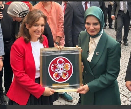 BULDANLI SÜZENE İŞLEME USTASI KENAN NAMLI’NIN, 152 YILLIK SÜZENE MAKİNESİYLE BULDAN BEZİNE...
