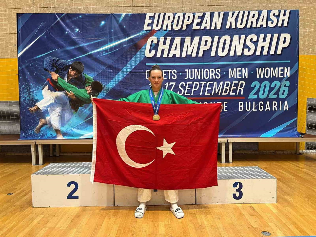 BULGARİSTAN'DA DÜZENLENEN AVRUPA KURAŞ ŞAMPİYONASI'NA ESKİŞEHİR'DEN KATILAN TUANA KAMBUR, 63...