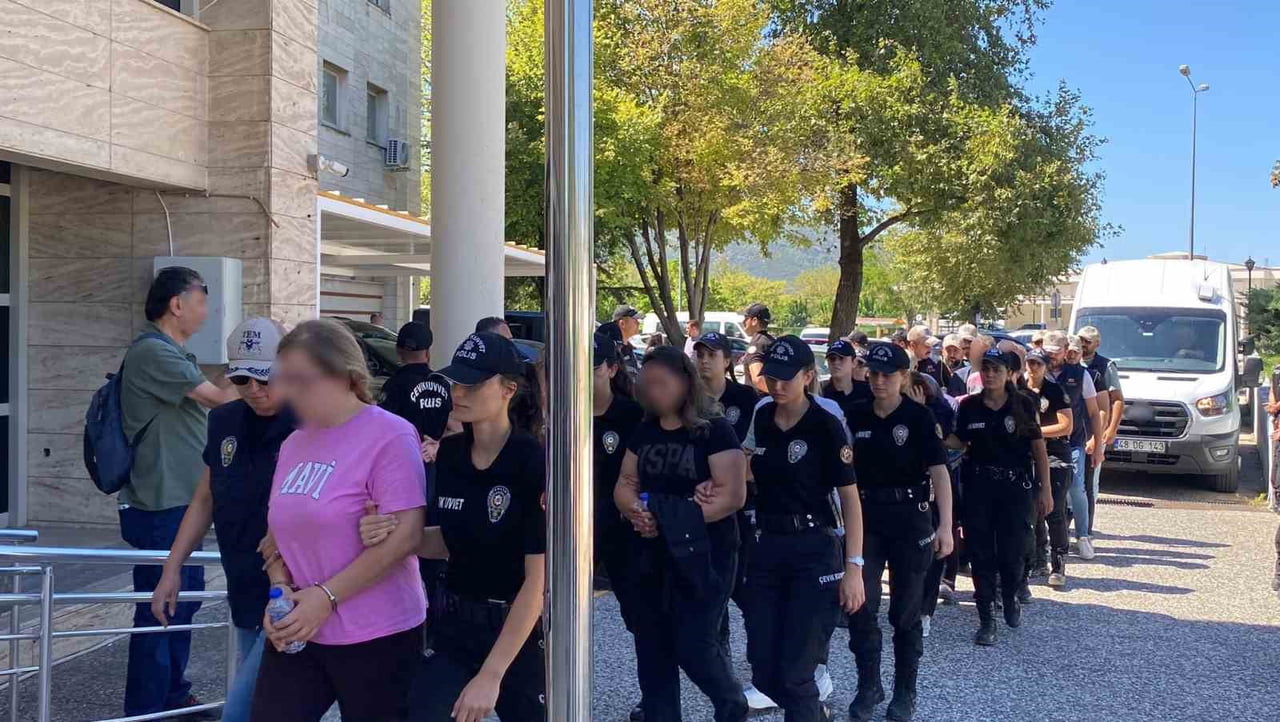 BURKAY KARATEPE SORUŞTURMASINDA 10 ŞÜPHELİ ADLİYEYE SEVK EDİLDİ