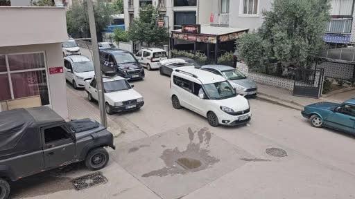 Bursa'da asırlık düğün geleneği: 200 metreyi 4 saatte geçtiler