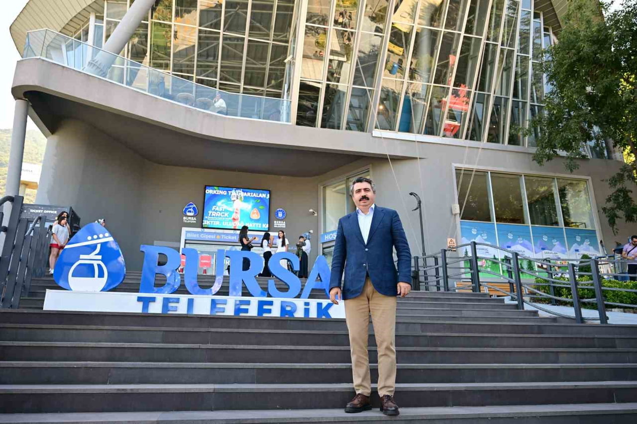 BURSA'DA YILDIRIM BELEDİYESİ, İLÇEDEKİ 4 BİN KADIN VE ÇOCUĞU TELEFERİKLE ULUDAĞ’A ÇIKARARAK...