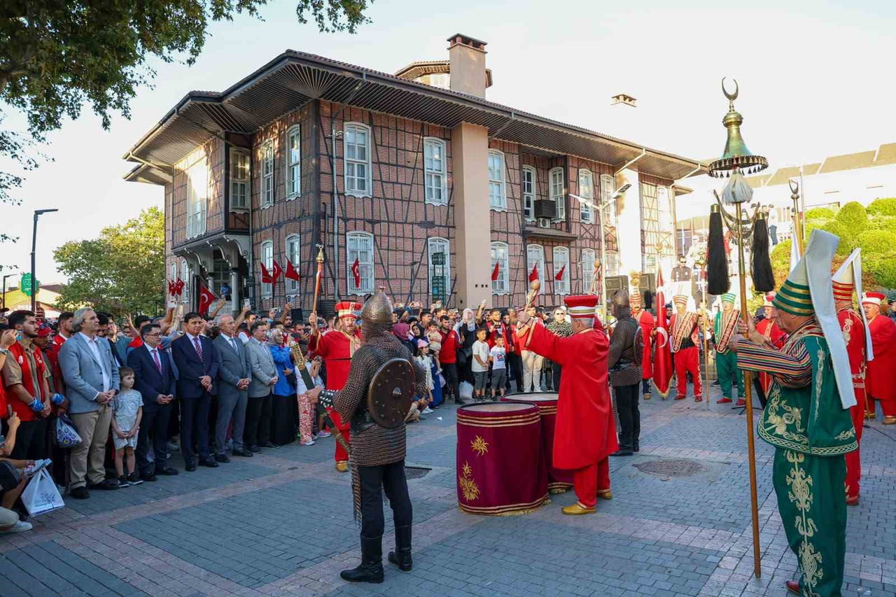 BURSA'NIN YUNAN İŞGALİNDEN KURTULUŞUNUN 104'ÜNCÜ YIL DÖNÜMÜ KUTLAMALARI ORHANGAZİ PARKI'NDA...