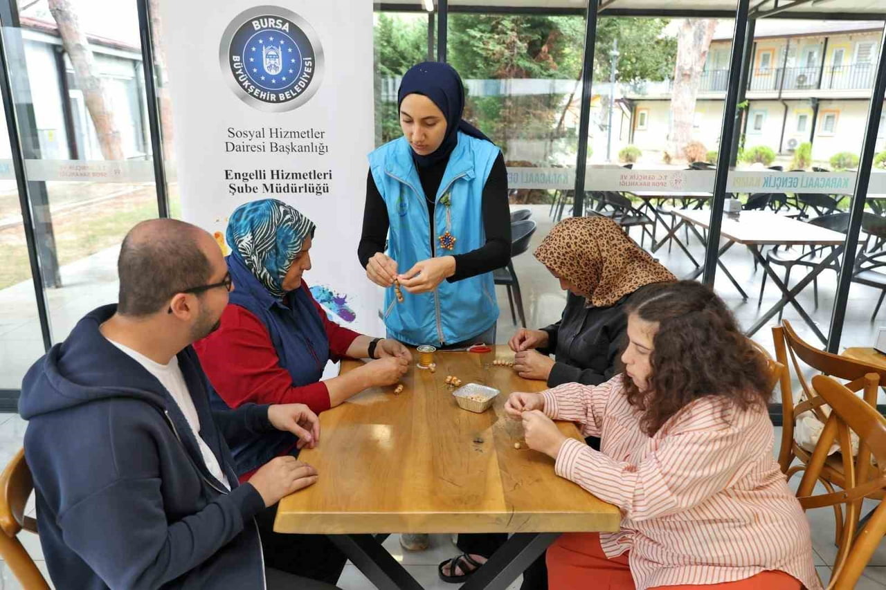 BURSA BÜYÜKŞEHİR BELEDİYESİ, FARKLI GELİŞİM GÖSTEREN ÇOCUK VE GENÇLERİN SOSYAL HAYATA...