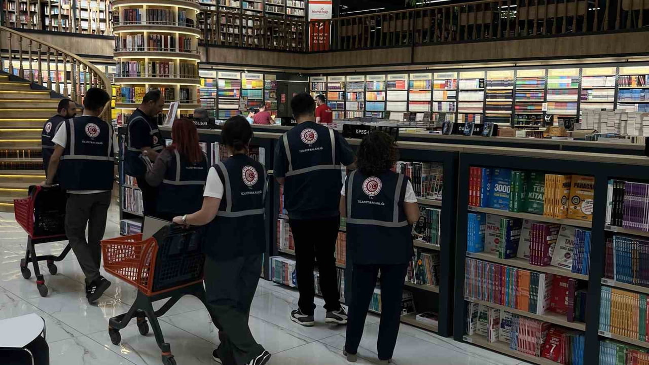 BURSA’DA OKULLARIN AÇILMASINA SAYILI GÜNLER KALA KIRTASİYE ÜRÜNLERİNE YÖNELİK DENETİMLER...