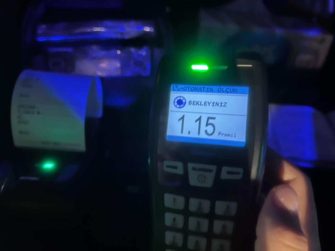 BURSA’NIN MUDANYA İLÇESİNDE OTOMOBİLİN MOTOSİKLETE ÇARPMASI SONUCU MEYDANA GELEN KAZADA 1 KİŞİ...