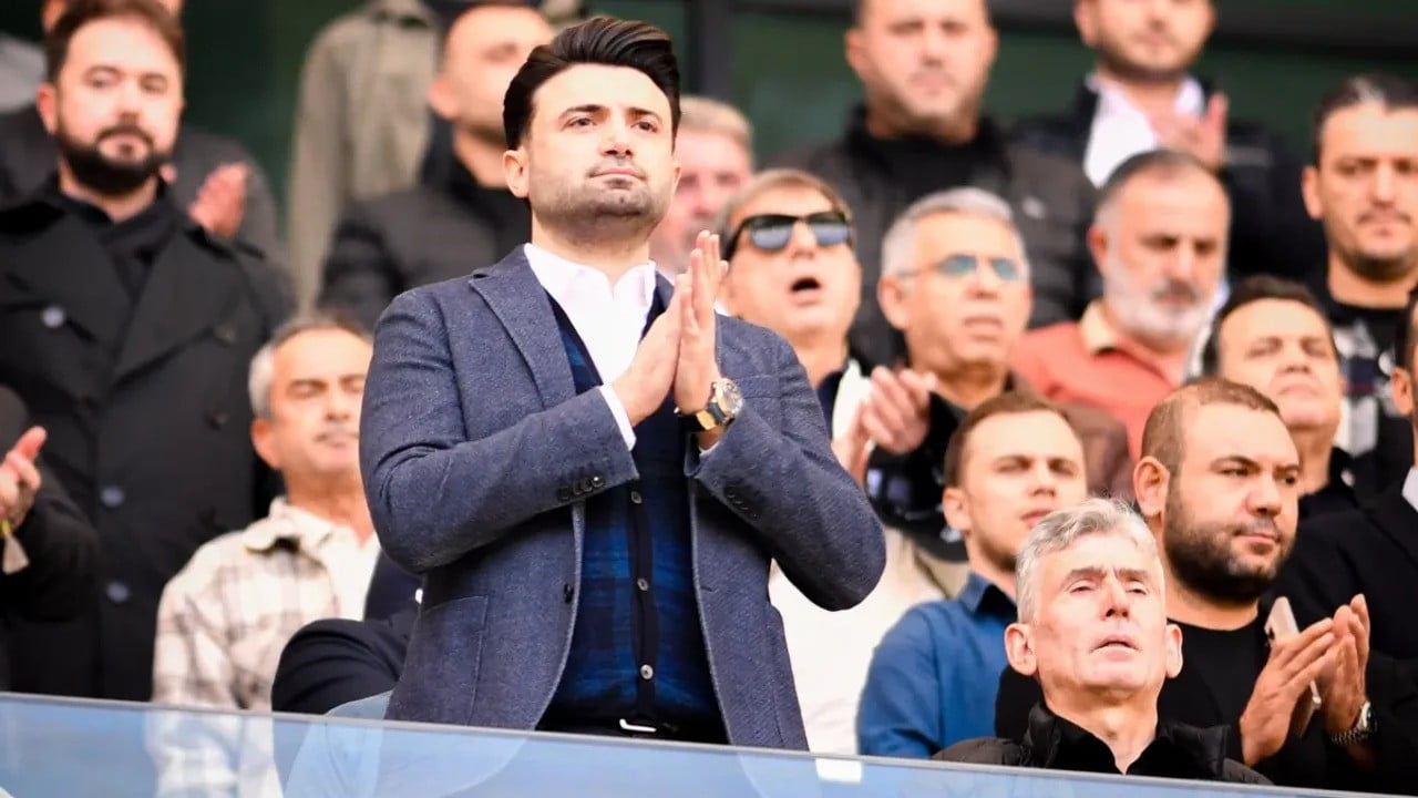 BURSASPOR BAŞKANI ENES ÇELİK, PABLO MARTİN BATALLA VE MUSTAFA ER ÜZERİNDEN YAPILAN TARTIŞMALARA...