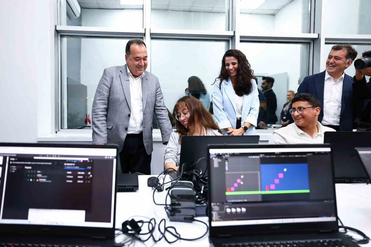 BÜYÜKŞEHİR BELEDİYE BAŞKANI BESİM DUTLULU, AKADEMİ MANİSA'DA ÖĞRENCİLERLE BİR ARAYA...