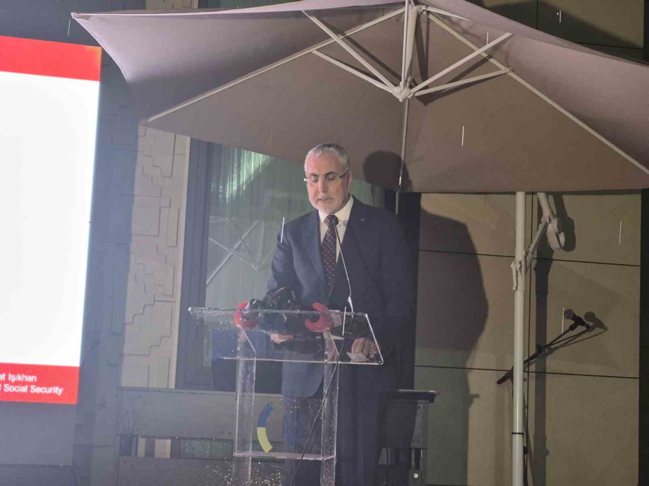 ÇALIŞMA VE SOSYAL GÜVENLİK BAKANI VEDAT IŞIKHAN, "TÜRKİYE VE UKRAYNA ARASINDAKİ DOSTLUK VE...