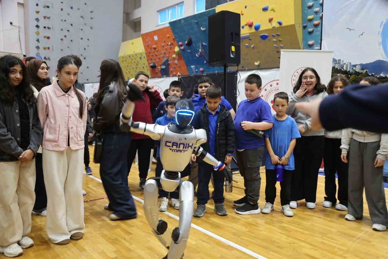 CANİK BELEDİYESİ VE CANİK İLÇE MİLLİ EĞİTİM MÜDÜRLÜĞÜ İŞ BİRLİĞİNDE, TÜBİTAK'IN DESTEĞİYLE...
