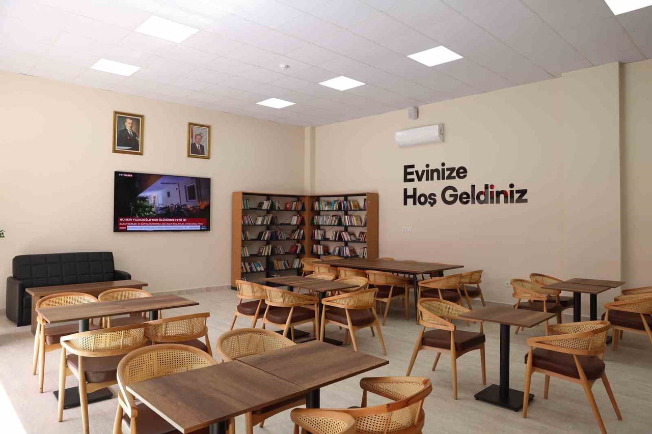 ÇEKMEKÖY’DE SOSYAL BELEDİYECİLİK ANLAYIŞIYLA HAYATA GEÇİRİLEN HACI AVNİ ŞAHİN MAHALLE EVİ...