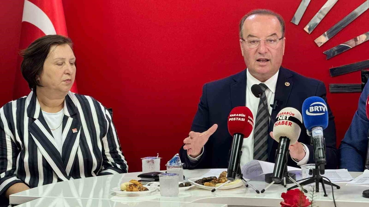 CHP KARABÜK MİLLETVEKİLİ CEVDET AKAY, KARABÜK’ÜN ÖDEDİĞİ VERGİNİN KARŞILIĞINDA KENTE AYRILAN...
