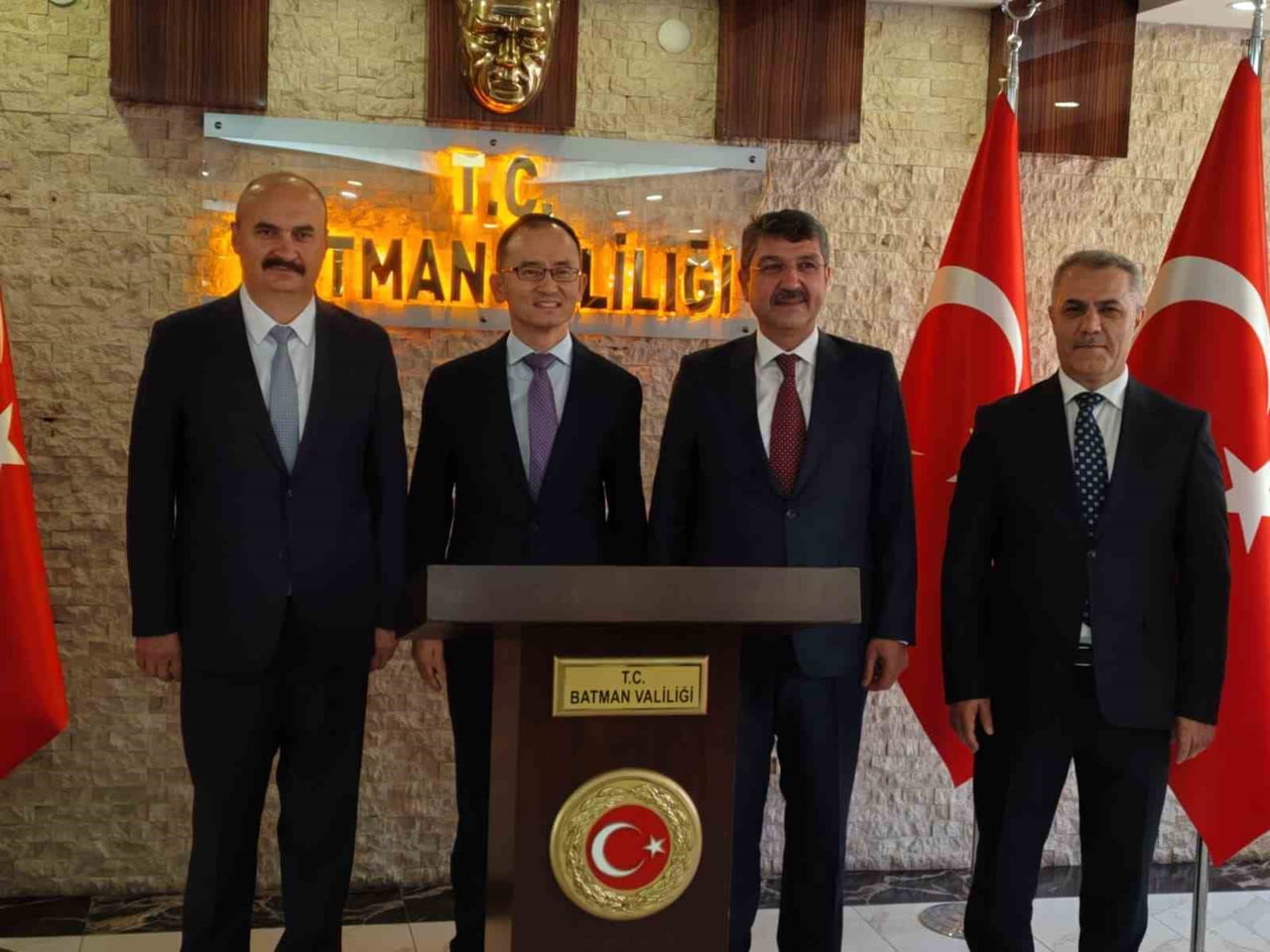 ÇİN HALK CUMHURİYETİ ANKARA BÜYÜKELÇİSİ JİANG XUEBİN, AK PARTİ BATMAN MİLLETVEKİLİ FERHAT...