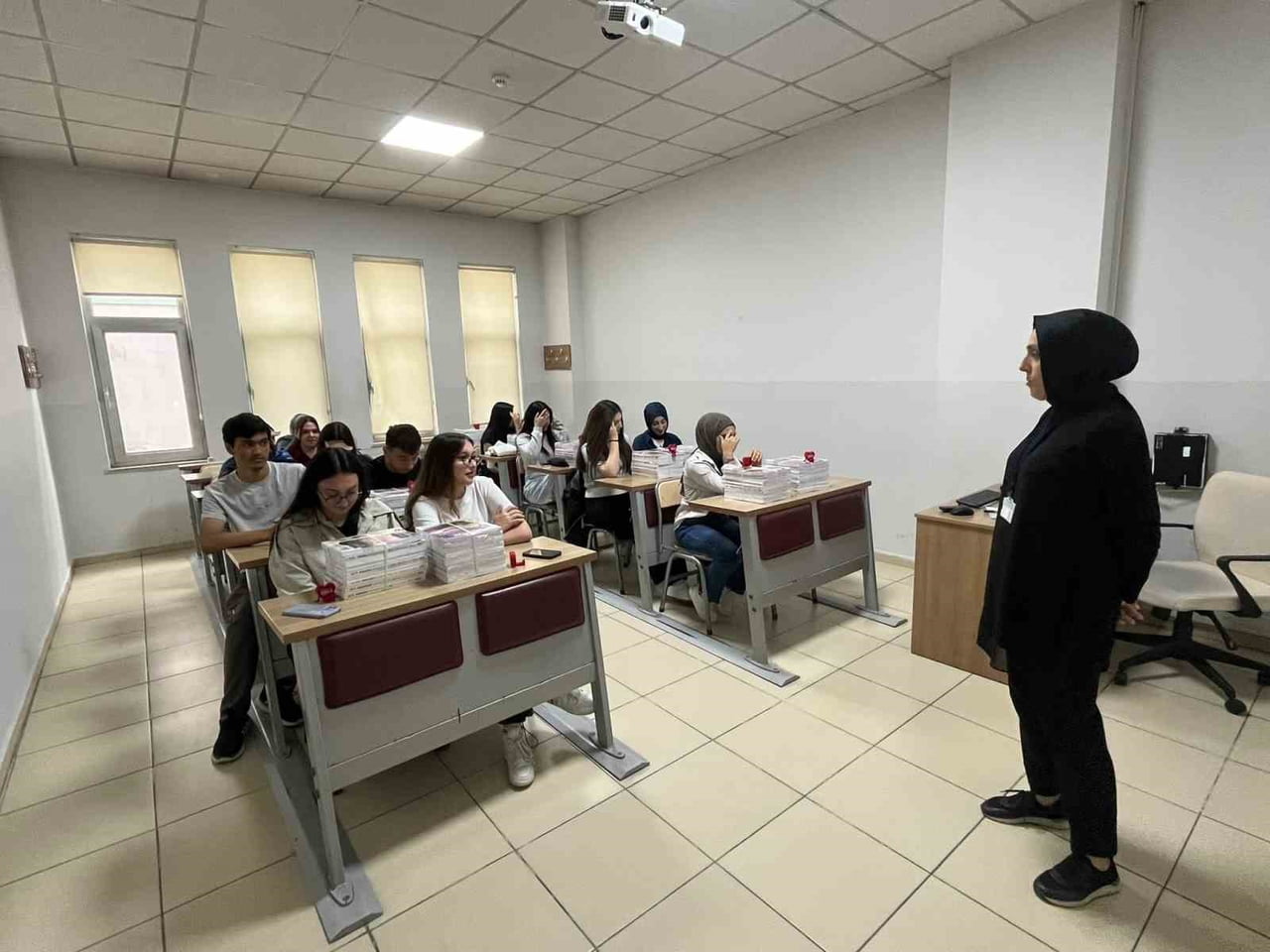 ÇORUM BELEDİYESİ’NİN ÜNİVERSİTE SINAVINA HAZIRLANAN 12. SINIF VE MEZUN ÖĞRENCİLERİNE YÖNELİK...