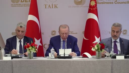 Cumhurbaşkanı Recep Tayyip Erdoğan Erdoğan, "Türkiye şoklara yalnızca tepki veren değil, şoklara...