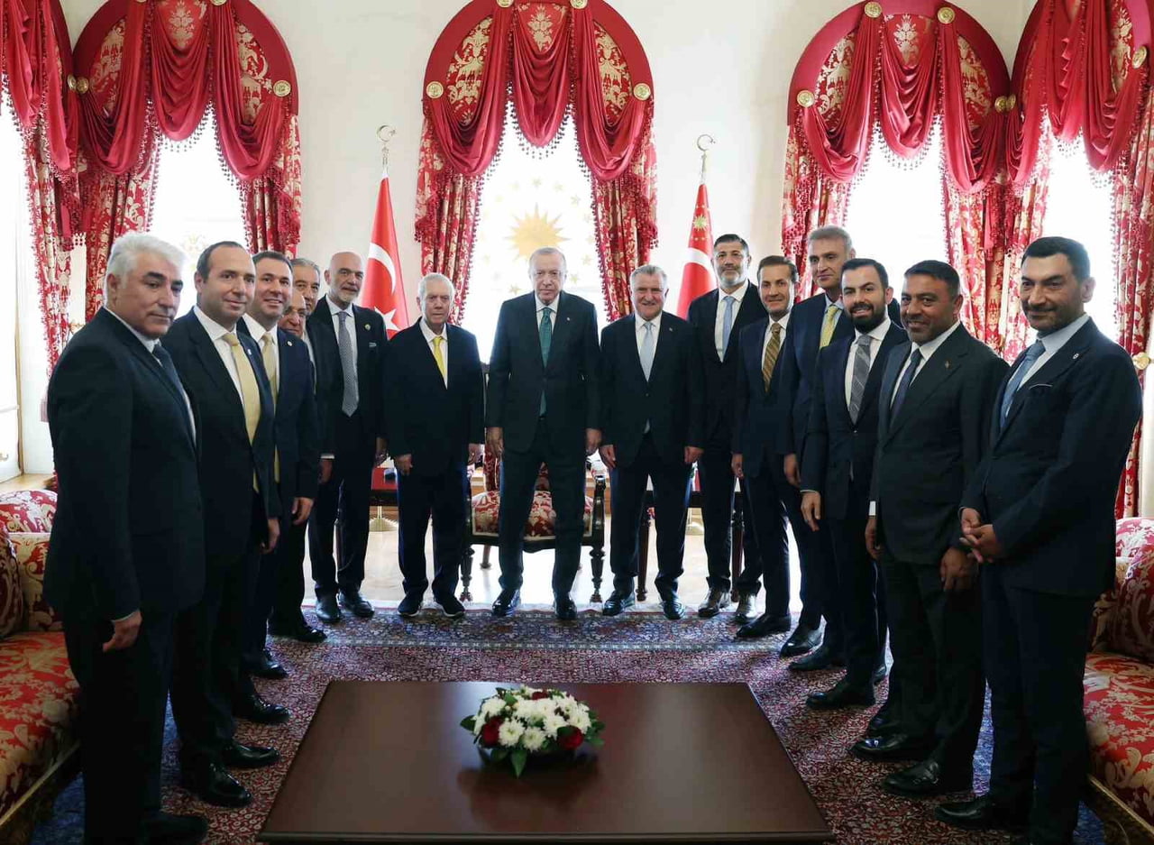 CUMHURBAŞKANI RECEP TAYYİP ERDOĞAN, FENERBAHÇE SPOR KULÜBÜ BAŞKANI AZİZ YILDIRIM VE YÖNETİM...