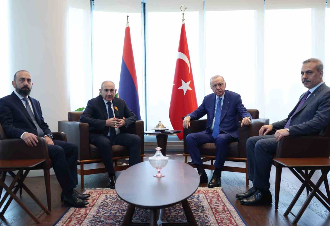 CUMHURBAŞKANI RECEP TAYYİP ERDOĞAN, NEW YORK’TA ERMENİSTAN BAŞBAKANI NİKOL PAŞİNYAN'I KABUL...
