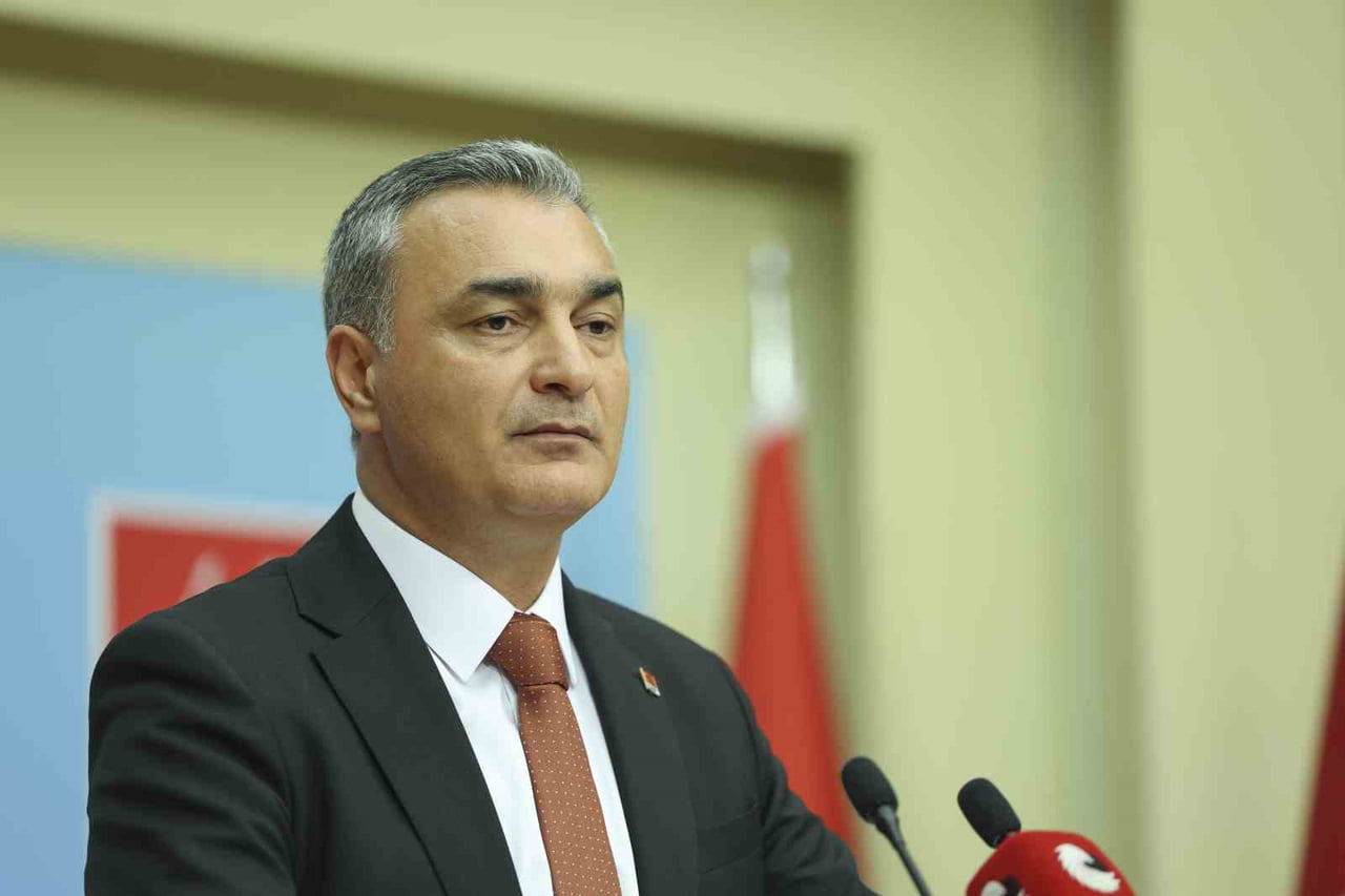 CUMHURİYET HALK PARTİSİ (CHP) PARTİ SÖZCÜSÜ MÜSLİM SARI, MUTLAK BUTLAN KARARININ ARDINDAN YAPILAN...
