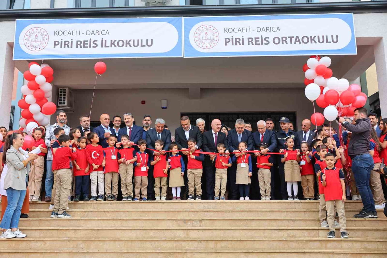 DARICA BELEDİYESİ, EĞİTİME YÖNELİK YATIRIMLARI KAPSAMINDA PİRİ REİS MAHALLESİ'NİN ÖNEMLİ...
