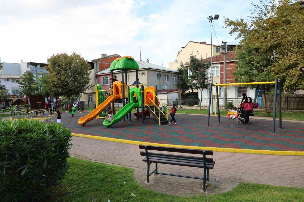 DARICA’DA TAMAMLANAN 10 YENİ NESİL PARK, ÇOCUK, GENÇ VE YETİŞKİNLERİN KULLANABİLECEĞİ MODERN YAŞAM...