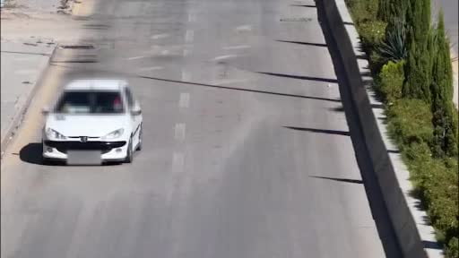 Denetimi görünce sürücüler yer değiştirdi, dron saniye saniye kaydetti