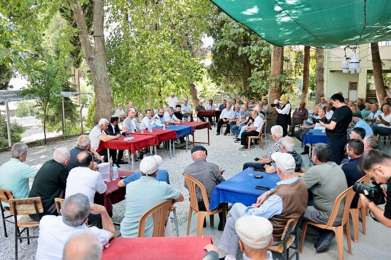 DENİZLİ BÜYÜKŞEHİR BELEDİYESİ TARAFINDAN ÇİVRİL'DE GERÇEKLEŞTİRİLEN MAZOT KART DAĞITIM TÖRENİNDE...