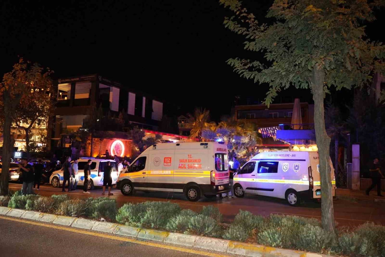 DENİZLİ’DE 3 KİŞİNİN HAYATINI KAYBETTİĞİ, 3 KİŞİNİN YARALANDIĞI KAFEDEKİ SİLAHLI KAVGADA GÖZALTINA...