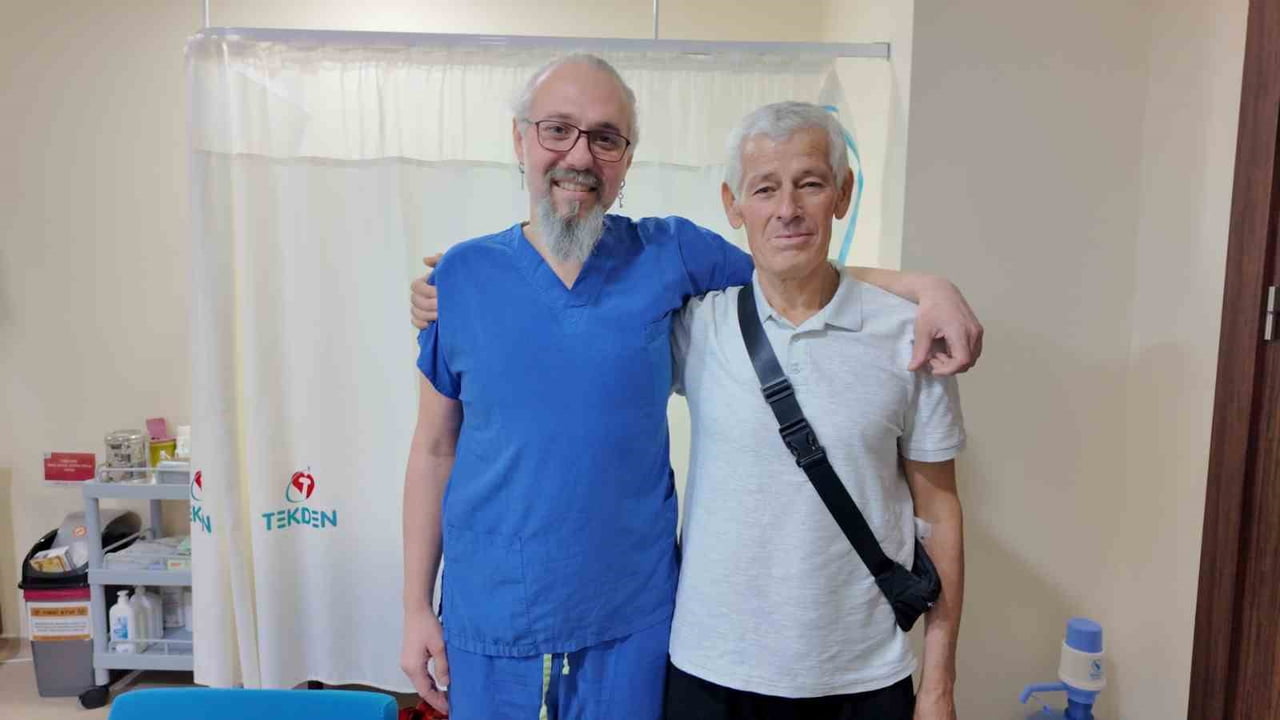 DENİZLİ’DE MİDE KANSERİ TANISI KONULAN 60 YAŞINDAKİ HASTA, DENİZLİ ÖZEL TEKDEN HASTANESİ’NDE...