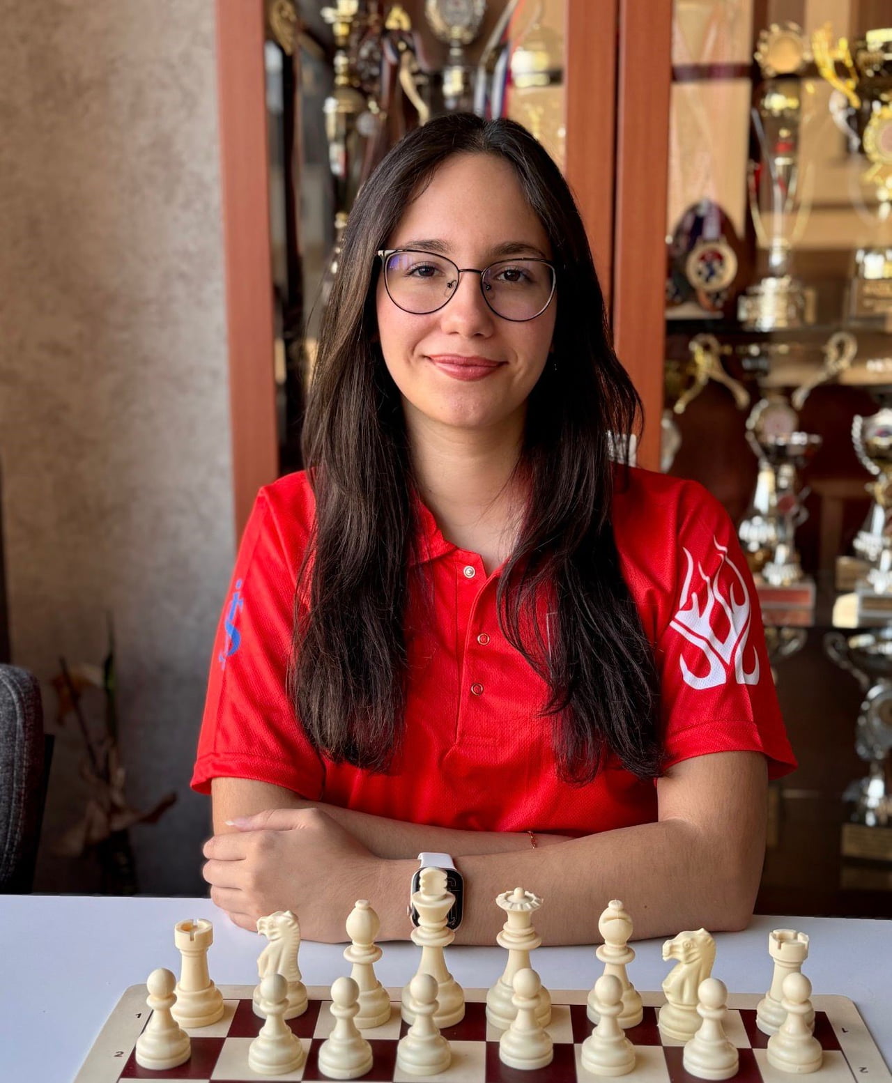 DENİZLİLİ MİLLİ SATRANÇ SPORCUSU GÜLİN DÖNMEZ, AKADEMİK BAŞARILARINI SATRANÇ VE YAZILIM ALANINDAKİ...