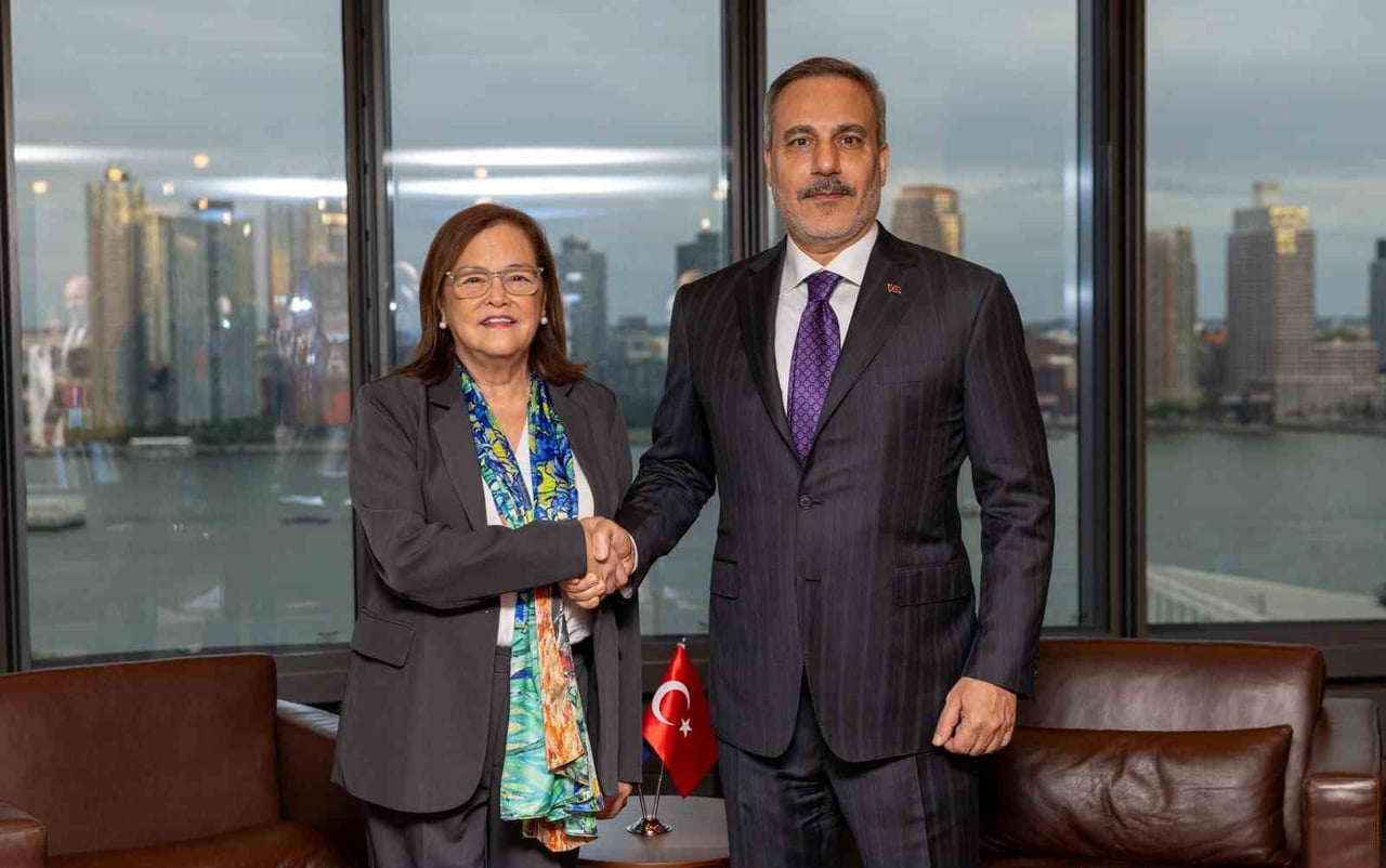 DIŞİŞLERİ BAKANI HAKAN FİDAN İLE EL SALVADOR DIŞİŞLERİ BAKANI ALEXANDRA HİLL ARASINDA...