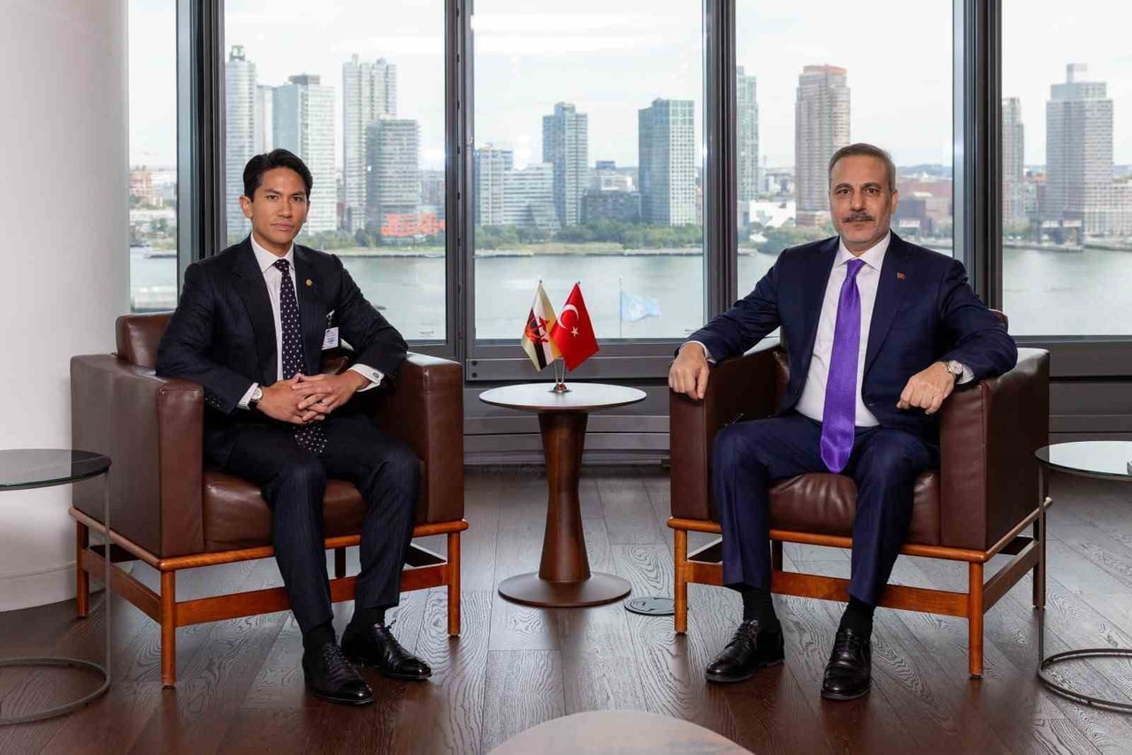 DIŞİŞLERİ BAKANI HAKAN FİDAN, NEW YORK’TA BRUNEİ DIŞİŞLERİ BAKANI PRENS ABDUL MATEEN İLE BİR ARAYA...
