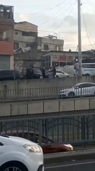 DİYARBAKIR’DA ÖNCEKİ GÜN İKİ GRUP ARASINDA ÇIKAN VE 3 KİŞİNİN ÖLÜMÜ İLE SONUÇLANAN SİLAHLI KAVGA...