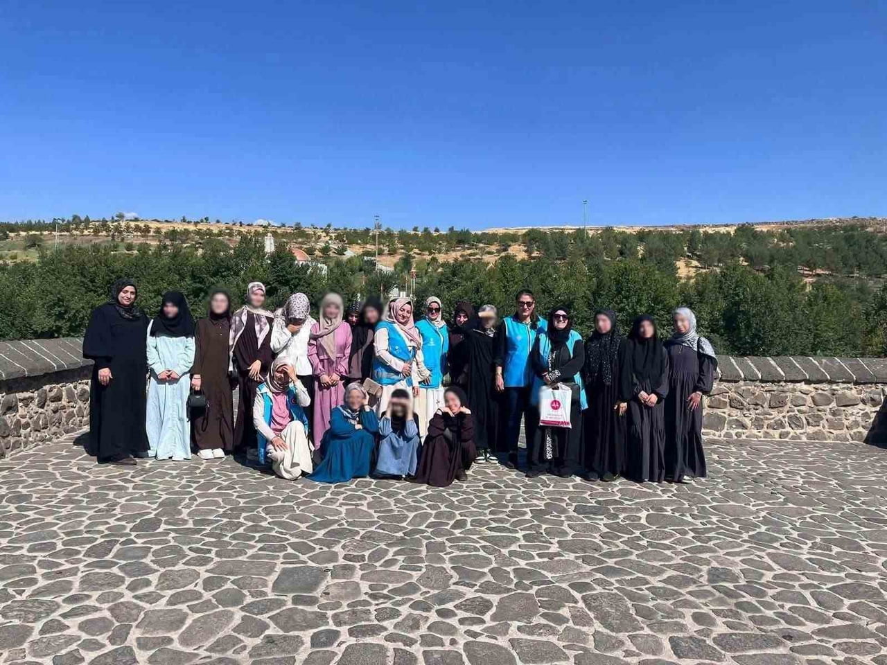 DİYARBAKIR’IN ÇERMİK İLÇE MÜFTÜLÜĞÜNE BAĞLI İKBAL KUR'AN KURSU ÖĞRENCİLERİNE YÖNELİK DİYARBAKIR’DA...