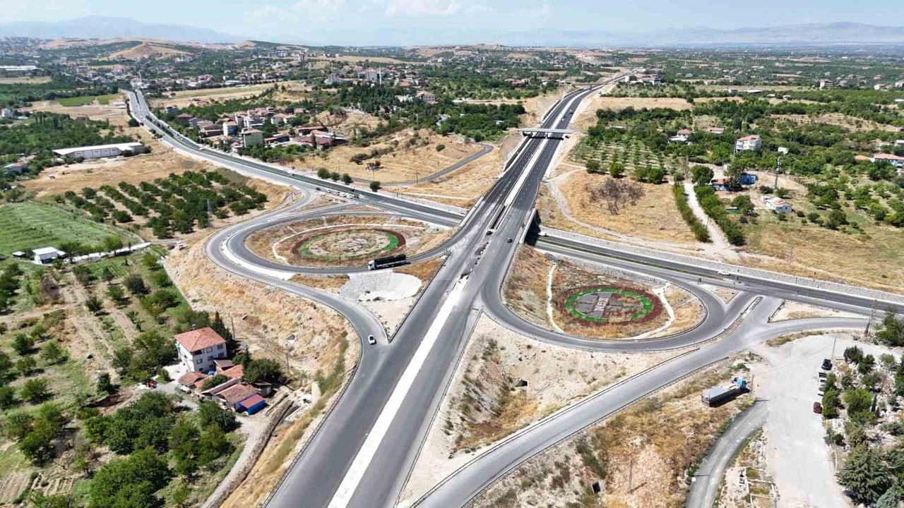 DOĞU VE GÜNEYDOĞU ANADOLU BÖLGESİNDEKİ 16 İLİ YAKINDAN İLGİLENDİREN 53,5 KİLOMETRELİK MALATYA...