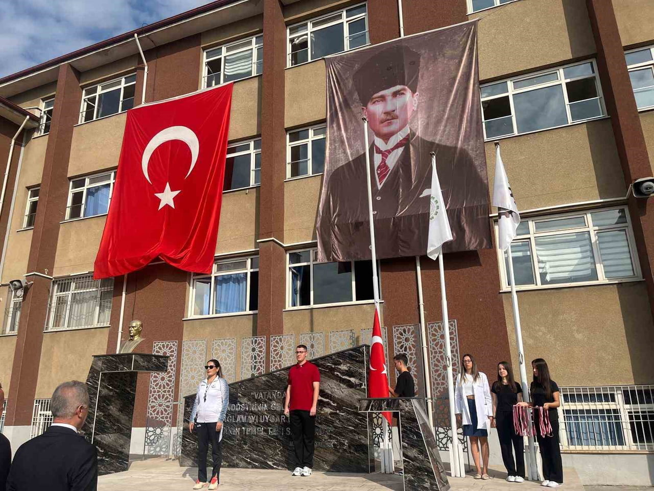 DOSTEK KOLEJİ’NDE 2026-2027 EĞİTİM ÖĞRETİM YILI, DENİZLİ OSB  YÖNETİM KURULU BAŞKANI SELİM...