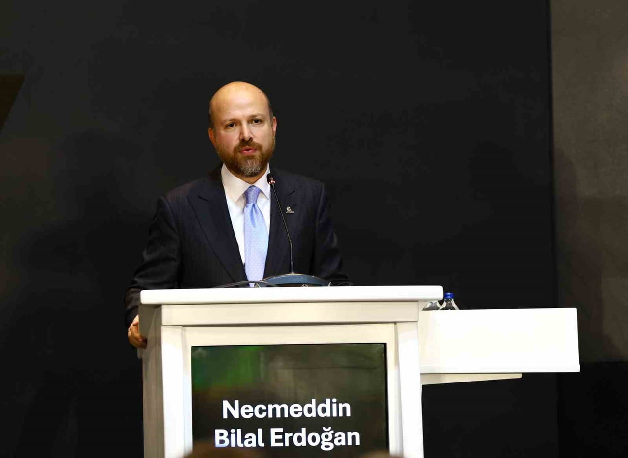 DÜNYA ETNOSPOR KONFEDERASYONU BAŞKANI BİLAL ERDOĞAN, 2027 İSPANYA SÜPER KUPASI’NIN TANITIM...