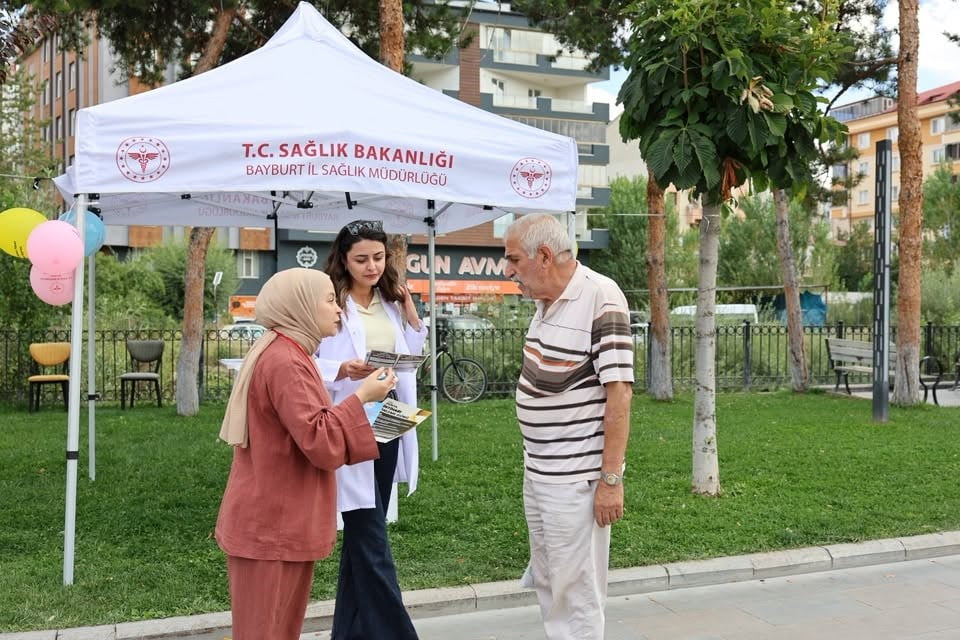 DÜNYA İNTİHARI ÖNLEME GÜNÜ’NDE VATANDAŞLAR BİLGİLENDİRİLDİ