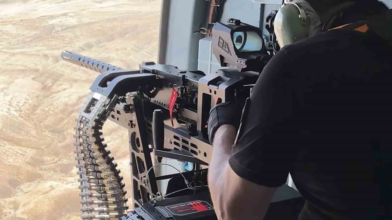 DÜNYANIN EN BÜYÜK 12,7X99 MİLİMETRE AĞIR MAKİNELİ TÜFEK ÜRETİCİSİ CANİK, HAVA PLATFORMLARI İÇİN...