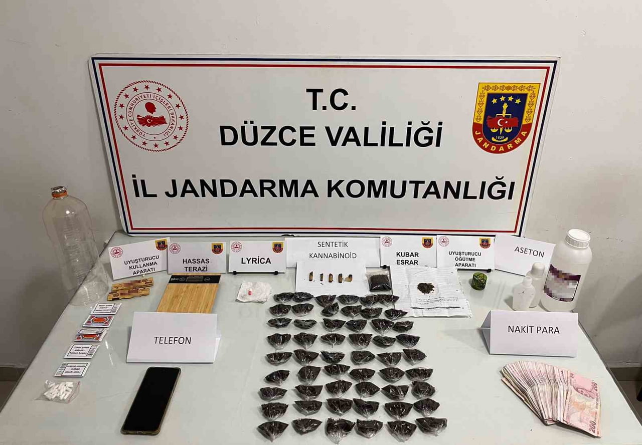 DÜZCE'NİN ÇİLİMLİ İLÇESİNDE DÜZENLENEN OPERASYONDA UYUŞTURUCU MADDE ELE GEÇİRİLDİ