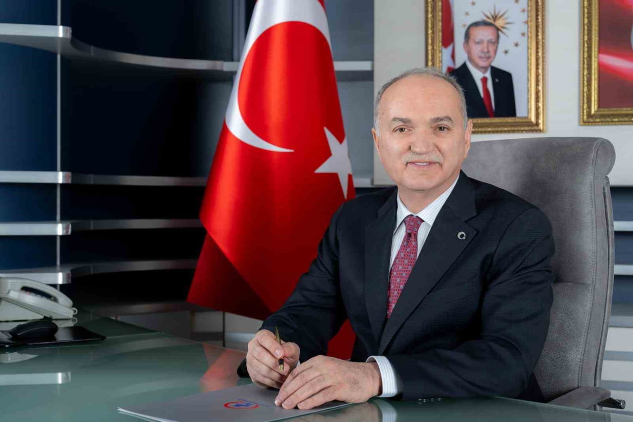 DÜZCE BELEDİYE BAŞKANI DR. FARUK ÖZLÜ, YANGINDAN KORUNMA VE İTFAİYECİLİK HAFTASI DOLAYISIYLA...