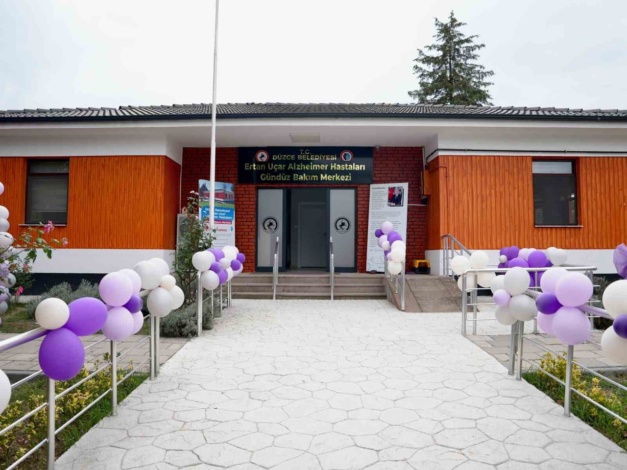 DÜZCE BELEDİYESİ ERTAN UÇAR ALZHEİMER HASTALARI GÜNDÜZ BAKIM MERKEZİ’NİN İKİNCİ KURULUŞ YILDÖNÜMÜ...